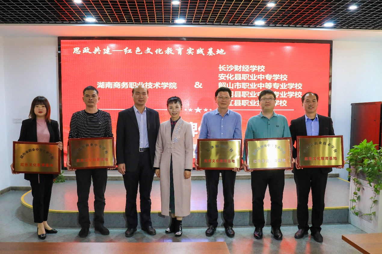 2024年湖南信息职业技术学院录取分数线_湖南学院专业分数线_湖南学院郴州市分数线